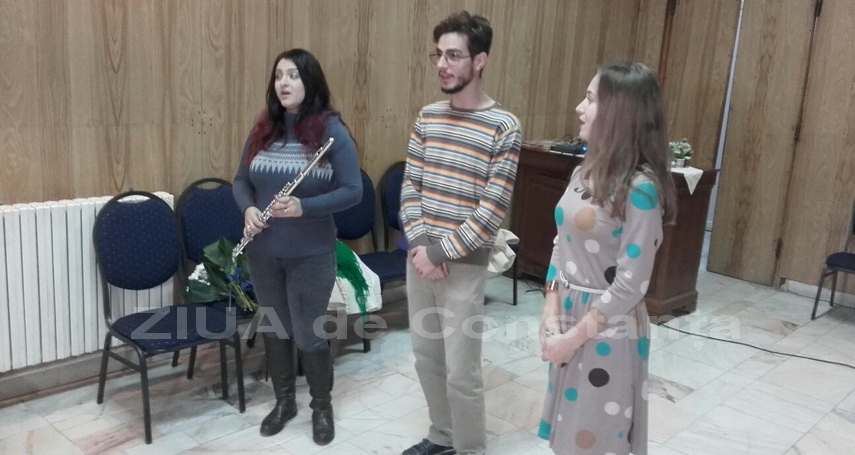 buchete alb albastre de la cs farul pentru campioanele eliza samara si cristina haraci 576305