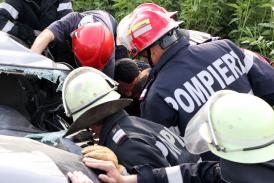 Sărbători umbrite de două evenimente tragice Doi bărbaţi au murit în urma unor accidente în Constanţa (galerie foto + video)