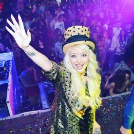 Moş Crăciun vine la „Concert pentru Constanţa“