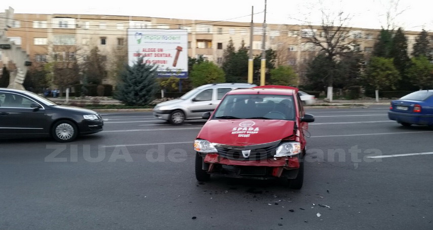 accident cu trei masini in zona dacia din constanta 577372 accident cu trei masini in zona dacia din constanta 577372