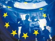 Scandal în Franța Un primar a refuzat ca un copil rom să fie îngropat în orașul său