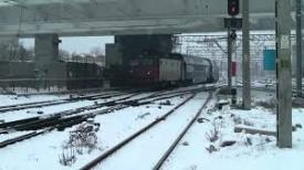 Atenți călători Circulaţia feroviară se desfăşoară în continuare în condiții de iarnă