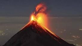 Alertă Un vulcan din din nordul Indoneziei, gata să erupă 