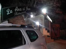 Restaurantul La Ana și Ion, bucătărie românească modernă cu un meniu vesel (galerie foto)