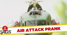 Funny video Un elicopter de jucărie vânează un hoţ