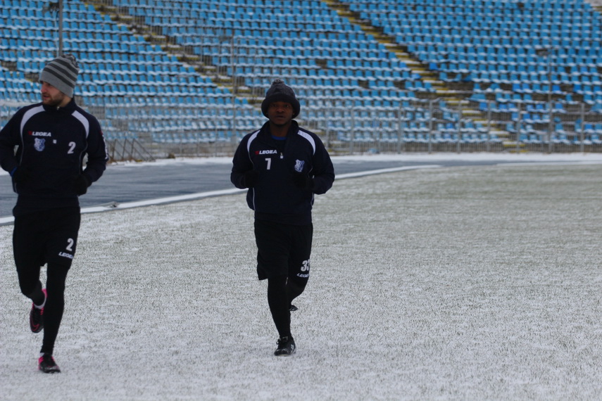 moonwalk hibernal la constanta spectacol michael jackson a dansat pe gheata la reunirea fc farul galerie moonwalk hibernal la constanta spectacol michael jackson a dansat pe gheata la reunirea fc farul galerie