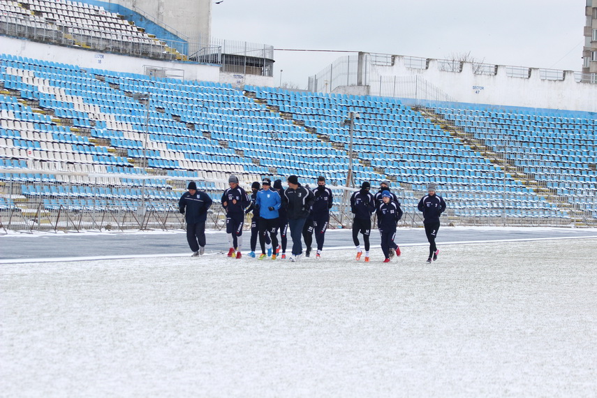 moonwalk hibernal la constanta spectacol michael jackson a dansat pe gheata la reunirea fc farul galerie moonwalk hibernal la constanta spectacol michael jackson a dansat pe gheata la reunirea fc farul galerie