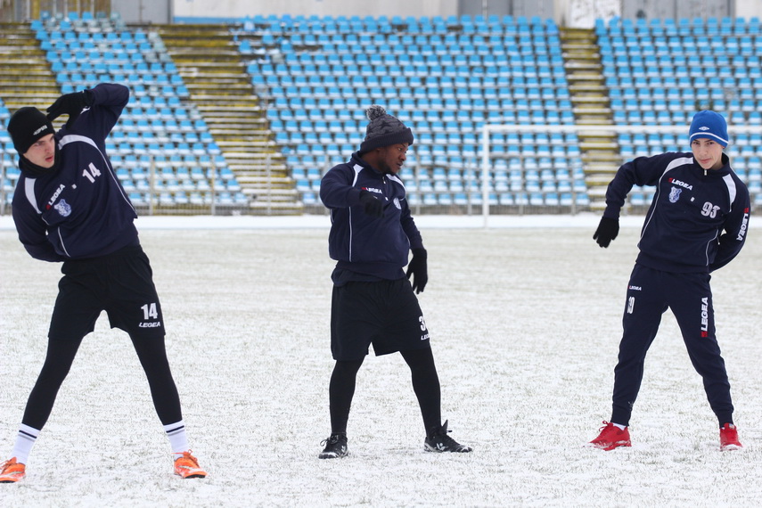 moonwalk hibernal la constanta spectacol michael jackson a dansat pe gheata la reunirea fc farul galerie moonwalk hibernal la constanta spectacol michael jackson a dansat pe gheata la reunirea fc farul galerie