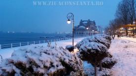 FOTOREPORTAJ Cazinoul din Constanţa, „împodobit“ cu zăpadă  