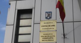 Ar fi racolat mai multe tinere pentru a se prostitua Ionel Ţicu şi Daniel Irimia rămân după gratii