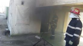 Pompierii intervin la fosta terasă Tomis, de pe strada Traian (galerie foto + video)  