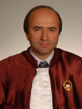 Știripesurse.ro Judecător CCR, ales rector la o universitate din România