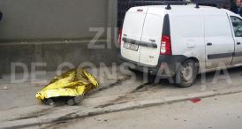 Accident grav în Constanţa Un angajat al Universităţii „Ovidius“ a murit după ce i s-a făcut rău la volan (galerie foto + video)