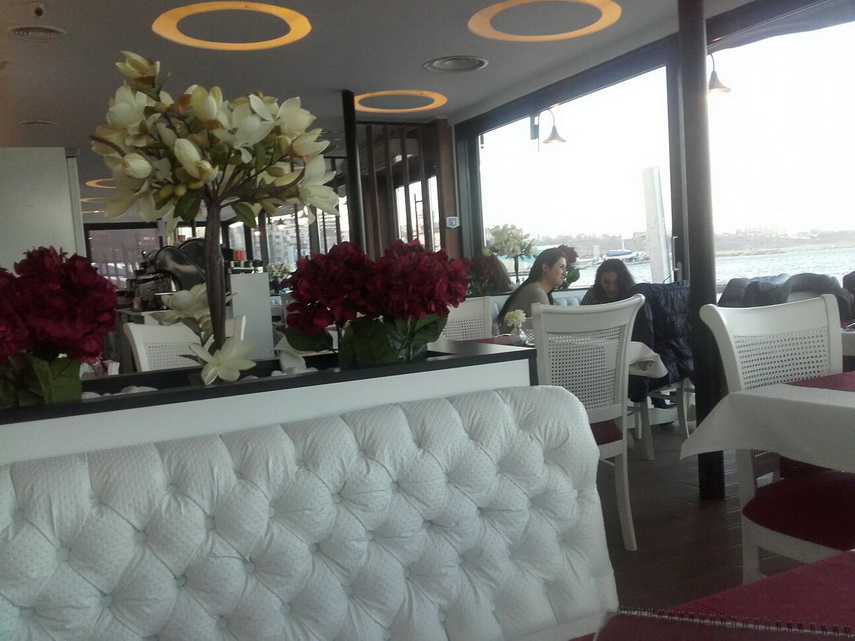 restaurantul breezer localul cochet din portul tomis galerie foto 583139