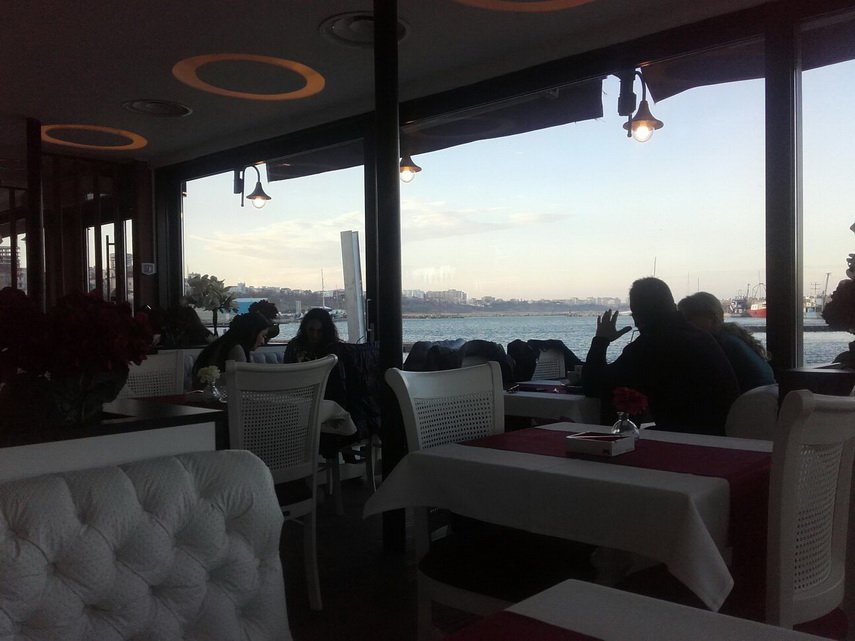 restaurantul breezer localul cochet din portul tomis galerie foto 583139