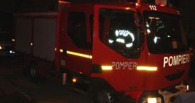 UPDATE Alertă. Un autoturism a luat foc, lângă Mangalia, pe câmp. Nu se știe cum a ajuns mașina acolo     