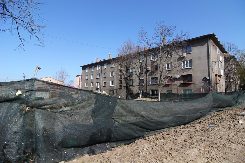dezbatere publica la apm constanta cele doua blocuri ridicate de sotii antonov pe strada castanilor la
