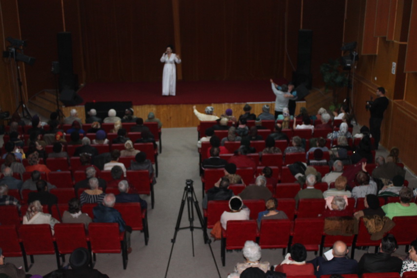 primaria cernavoda face fapte bune un club si martisoare sociale pentru seniorii orasului galerie foto