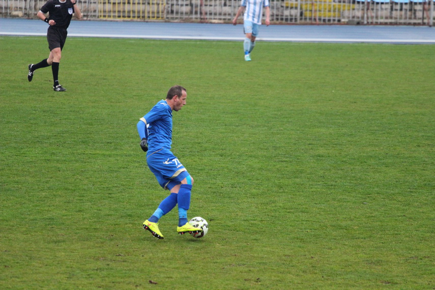 dubla patulea si regretul lui gache fc farul victorie la pas cu bucovina pojorata cartonas rosu in minutul