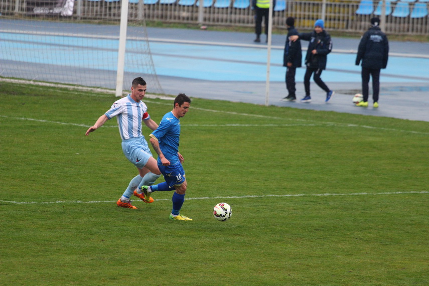 dubla patulea si regretul lui gache fc farul victorie la pas cu bucovina pojorata cartonas rosu in minutul