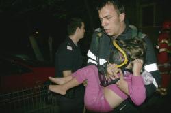 Fotoreportaj Pompierii în acţiune! Imagini cu impact emoţional    