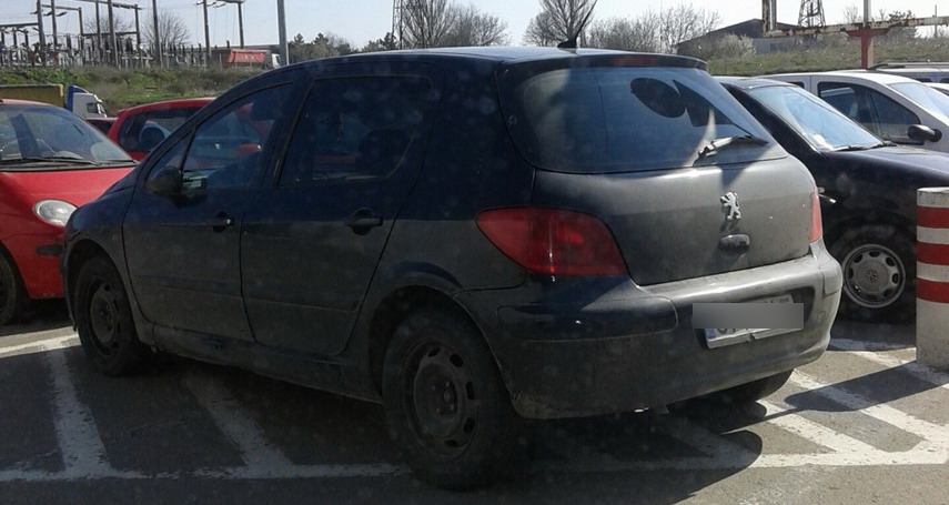 din ciclul parchez ca un bou masini de paza bolizi cu multi cai putere si parcari alandala galerie foto