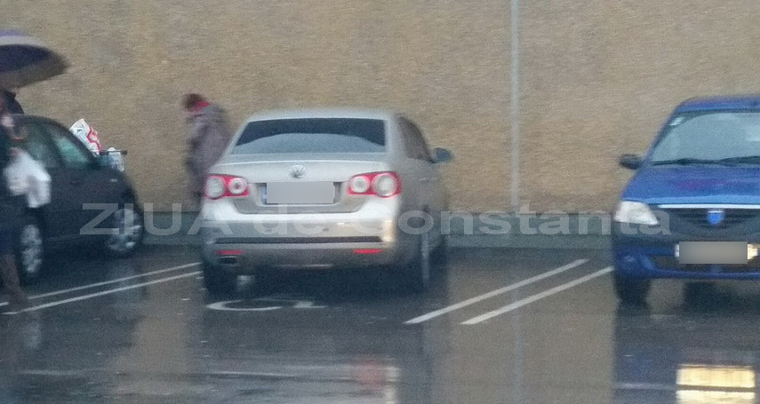 locurile rezervate persoanelor cu dizabilitati sunt ocupate si de soferi cu lipsa de bun simt galerie locurile rezervate persoanelor cu dizabilitati sunt ocupate si de soferi cu lipsa de bun simt galerie
