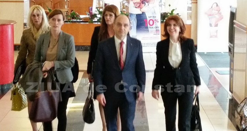 ministul educatiei adrian curaj a ajuns la constanta pentru intalnirea cu inspectorii scolari generali