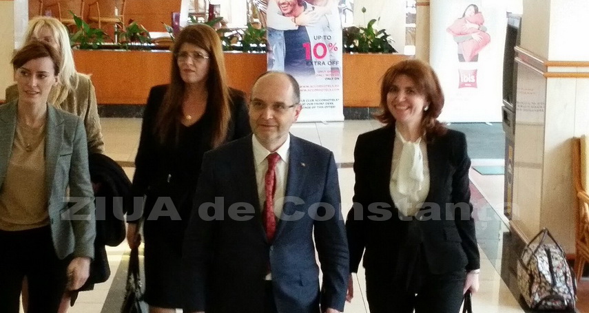 ministul educatiei adrian curaj a ajuns la constanta pentru intalnirea cu inspectorii scolari generali