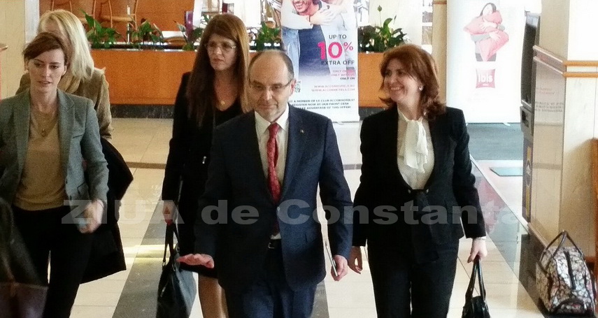 ministul educatiei adrian curaj a ajuns la constanta pentru intalnirea cu inspectorii scolari generali