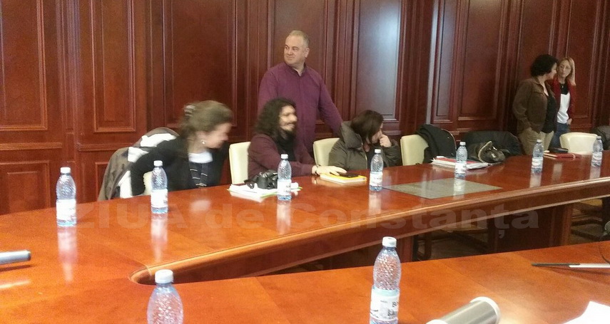 studentii atrasi de fagadau in infrumusetarea municipiului constanta galerie foto 587802