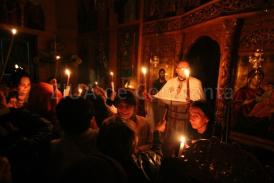 Fotoreportaj Constănțenii au luat lumină sfântă!