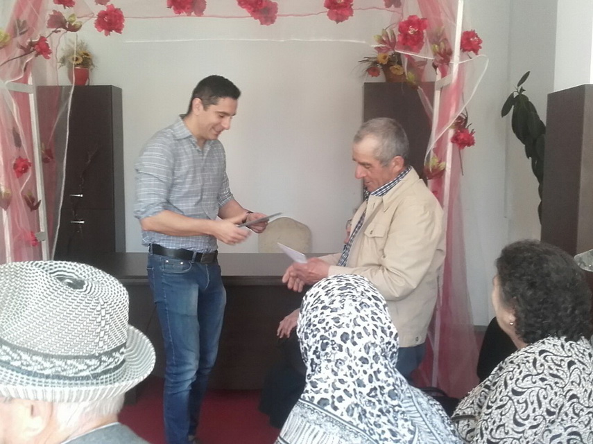 emotii ca in prima zi de casatorie cuplurile de aur din murfatlar premiate de primarul valentin saghiu