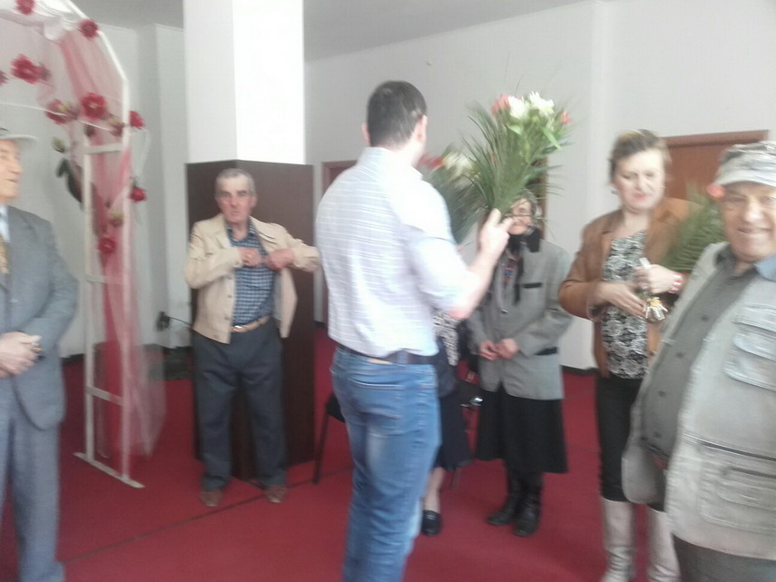 emotii ca in prima zi de casatorie cuplurile de aur din murfatlar premiate de primarul valentin saghiu