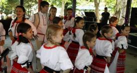 Asfaltarea, un proiect pierdut în eter?! Se caută soluţii pentru construcţia unei cantine sociale la Ciocârlia