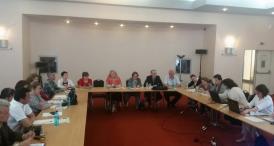 Despre „drepturile“ persoanelor cu dizabilităţi mentale - „Bolnavii nu au la dispoziţie hârtie igienică. Se face risipă“ (galerie foto)