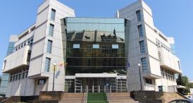 Tinerii care ar fi provocat scandalul de la Hârşova rămân în arest la domiciliu