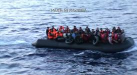 Polițiștii de frontieră români au salvat peste 20 de copii și 40 de adulți din Marea Egee (video)