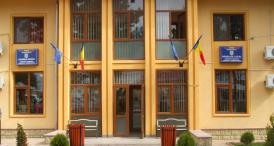 Spectacol special pentru tinerii comunei Crucea, darul Primăriei şi al Consiliului Local pentru Ziua Tineretului