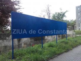 hotnews.ro  Ce spun afișele candidaților la Primăria Constanța. Indiferent de partid, toate sunt pe fond albastru, zâmbete false, lozinci bune pentru cluburi de noapte 