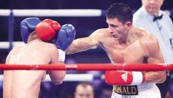 Boxerul Ronald Gavril l-a învins pe Juan Novoa prin KO, la Las Vegas