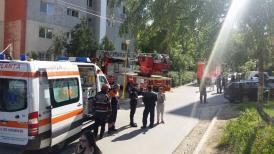 UPDATE 2 Ca să intre în casă, un bărbat de pe strada Heracleea, din Constanța, a coborât pe geam (galerie foto + video)     