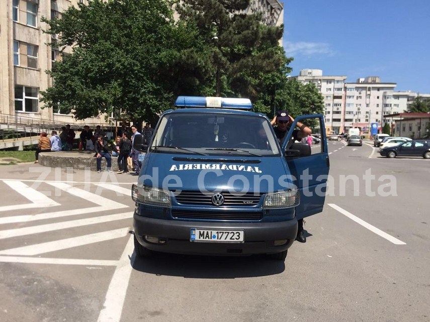 nicusor constantinescu vine la instanta cu ambulanta 594273