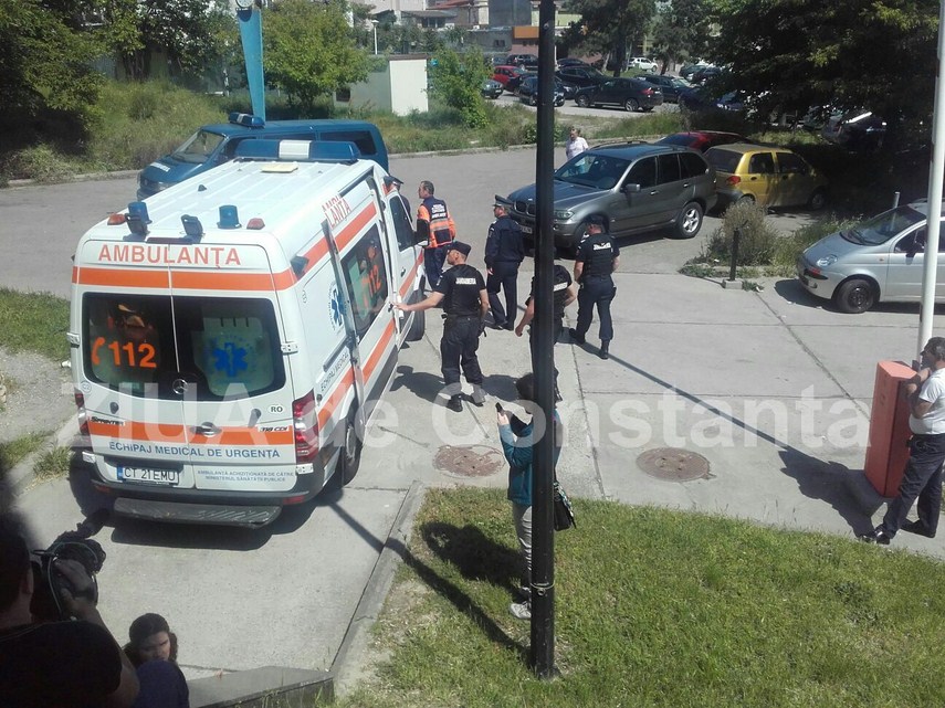 nicusor constantinescu vine la instanta cu ambulanta 594273