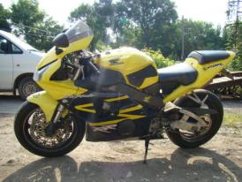 Poliţiştii de frontieră au depistat o motocicletă, furată din Spania, care era condusă de un român