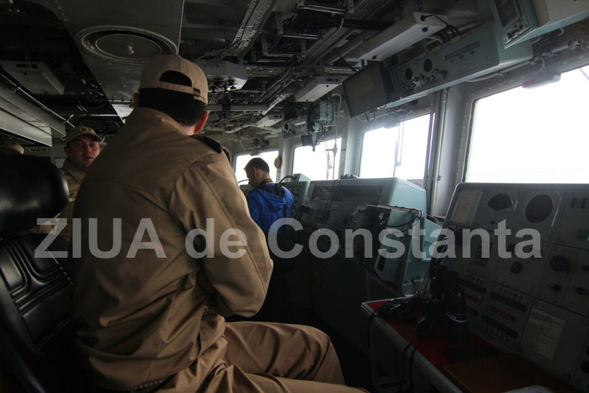desfasurare de forte in marea neagra fregata regina maria atacata militarii au respins cu foc ofensiva