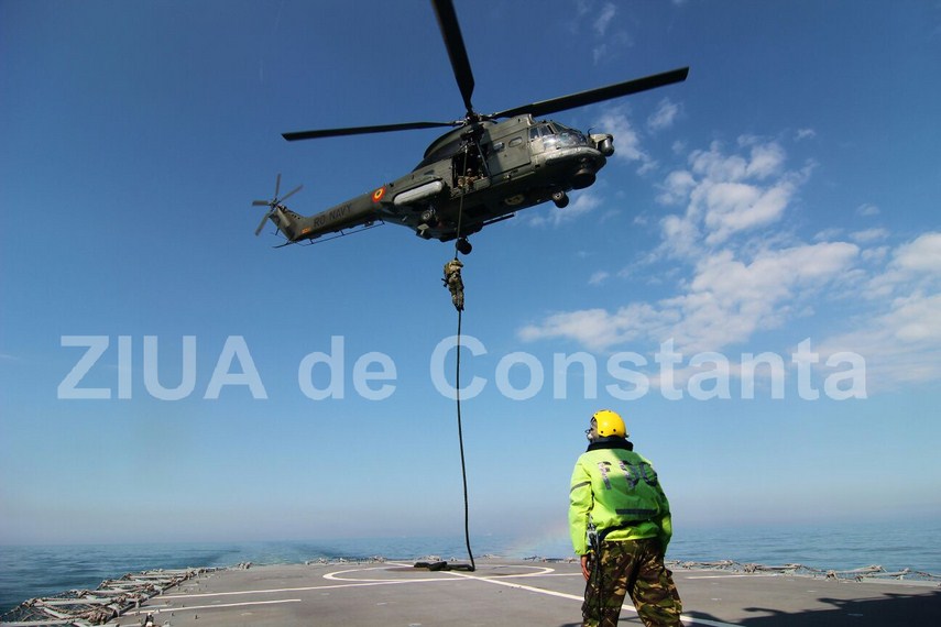 desfasurare de forte in marea neagra fregata regina maria atacata militarii au respins cu foc ofensiva