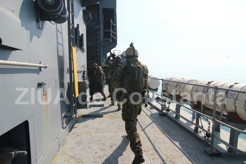 desfasurare de forte in marea neagra fregata regina maria atacata militarii au respins cu foc ofensiva