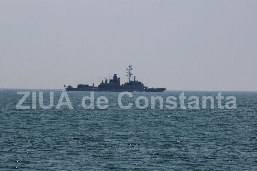 desfasurare de forte in marea neagra fregata regina maria atacata militarii au respins cu foc ofensiva
