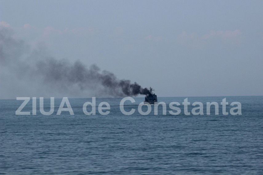 desfasurare de forte in marea neagra fregata regina maria atacata militarii au respins cu foc ofensiva
